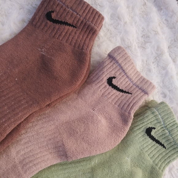Custom Nike Socks 3pk. - Picture 7 of 8